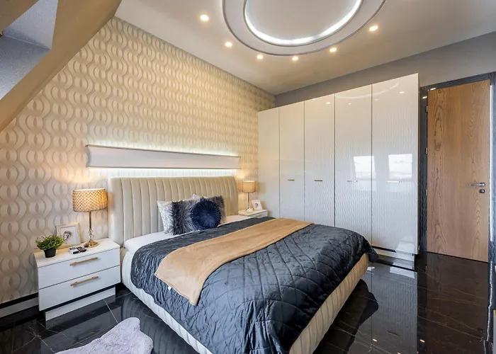Luxury Royal Central Apartment By Prestige Homes