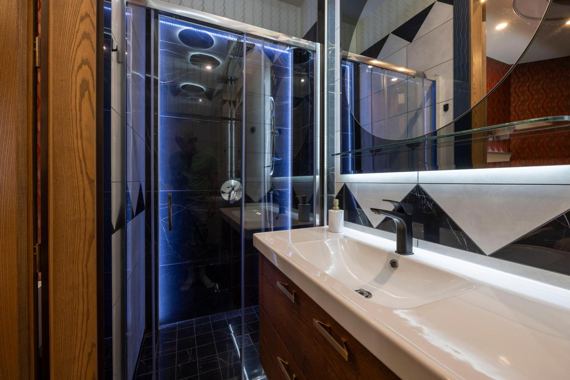 Luxury Royal By Prestige Homes דירה בודפשט