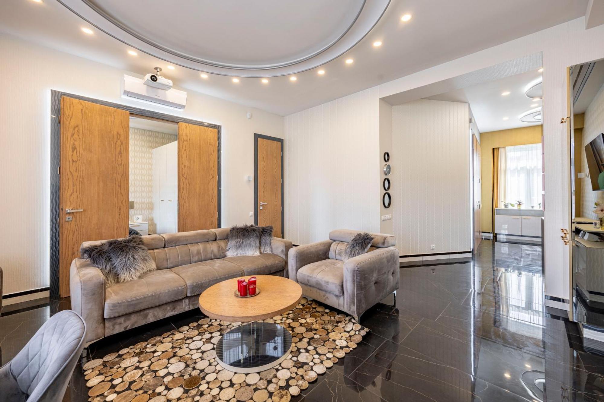 דירה Luxury Royal By Prestige Homes *