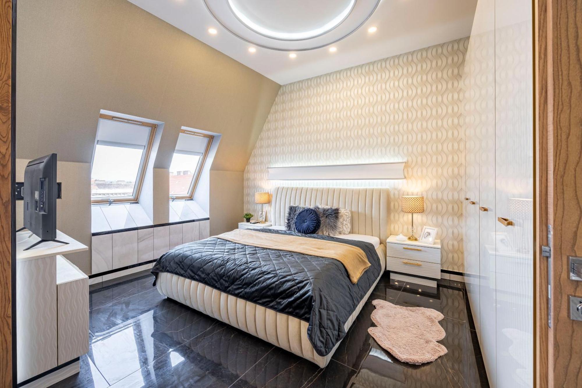 דירה Luxury Royal By Prestige Homes